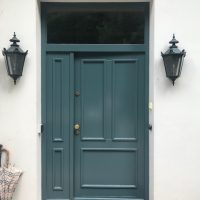 Haustür mit Farrow & Ball Full Gloss Inchyra Blue No. 289